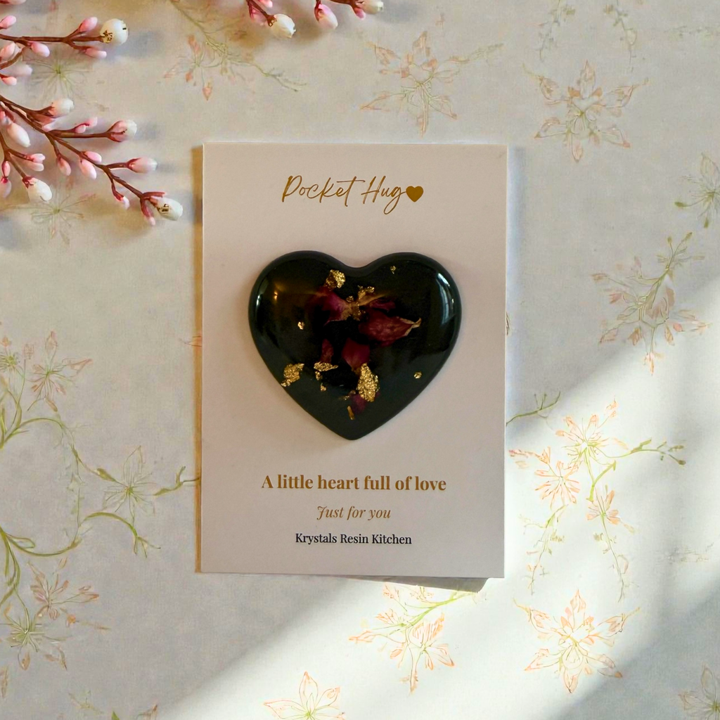 Pocket Hug Heart – Handmade Resin Keepsake