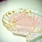 Coastal Luxe Shell Trinket Dish – Blush Pearl & Gold Leaf